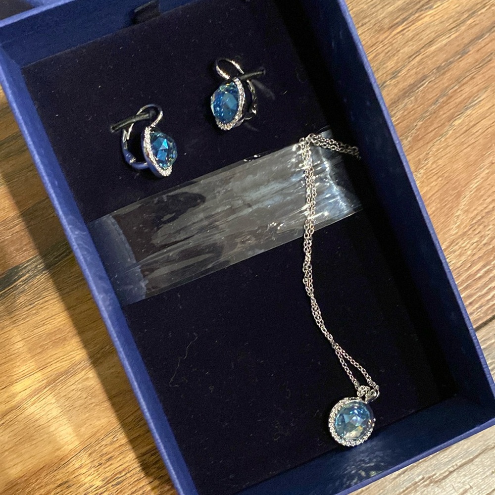 Swarovski set NEW!!!